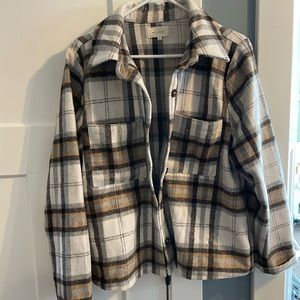 Plaid women’s shacket